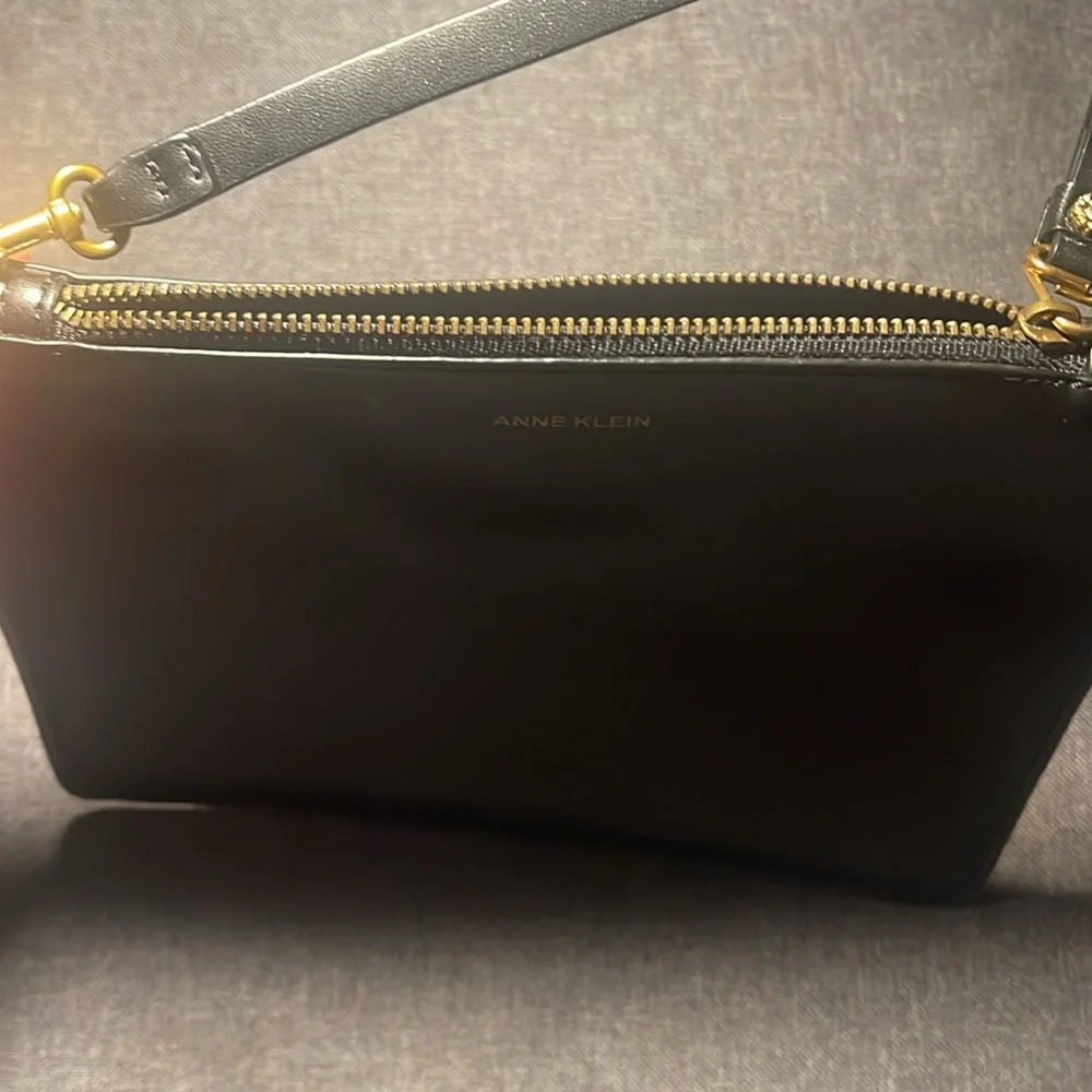 Anne Klein Black Leather Clutch Bag! - Picture 3 of 4